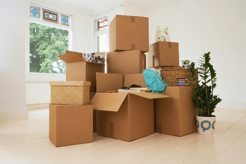 Unpacking support in a Canonbury flat or apartment