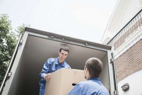 Local van service for home and office moves around Canonbury